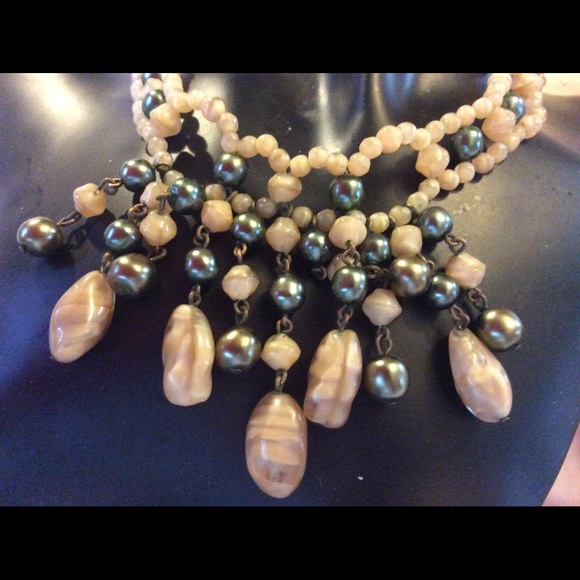 Vintage Jewelry - 🍀Vintage 1940 Carmen Miranda Pearl Bead Necklace